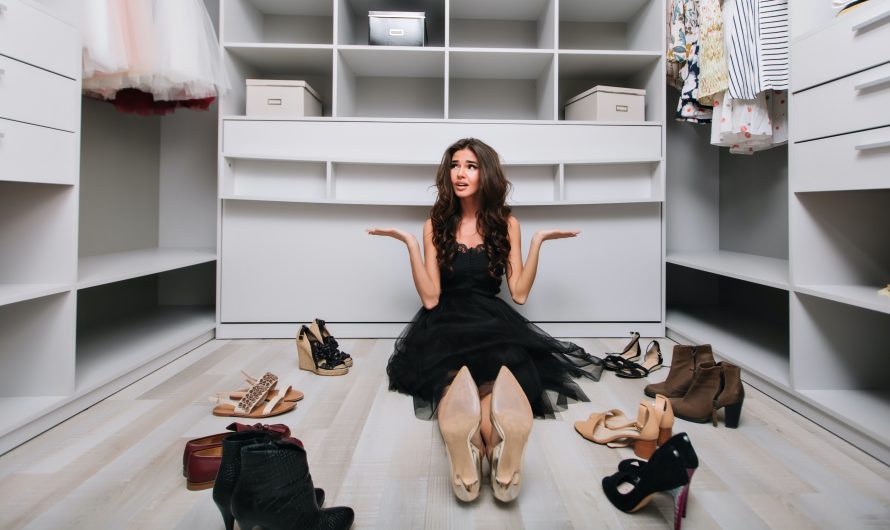 TENDENCIAS Y BÁSICOS: EL MIX ESENCIAL PARA UN CAPSULE WARDROBE  DE TEMPORADA