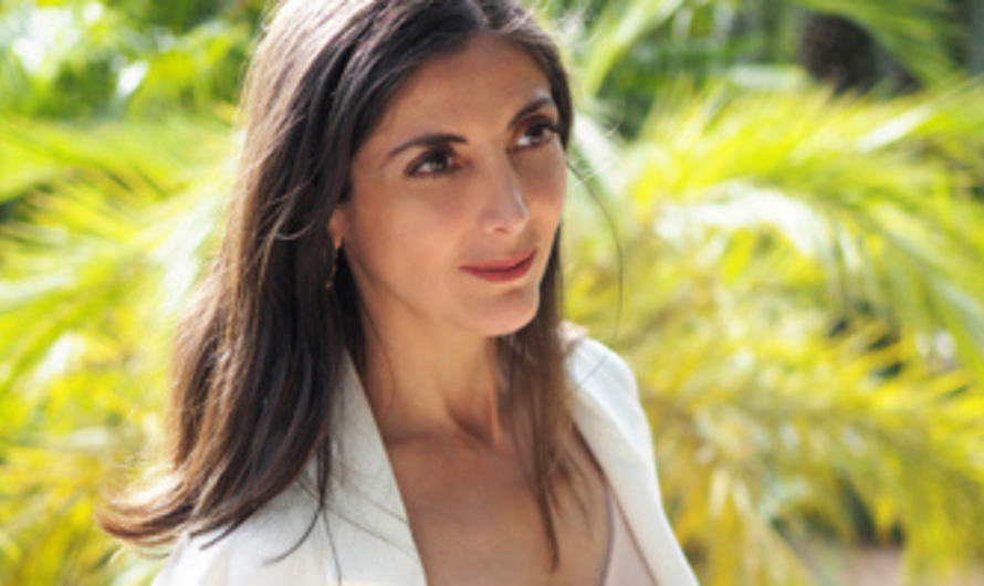 «NECESITO SILENCIO. PERO SOBRE TODO NECESITO TIEMPO. TIEMPO PARA LEER SIN UN OBJETIVO CONCRETO»: ENTREVISTA A ESPIDO FREIRE, ESCRITORA